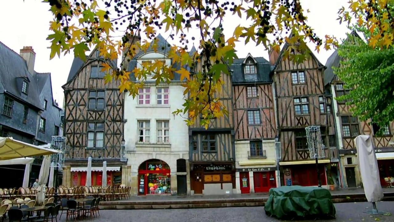 Apartament Le Catalane Tours Zewnętrze zdjęcie